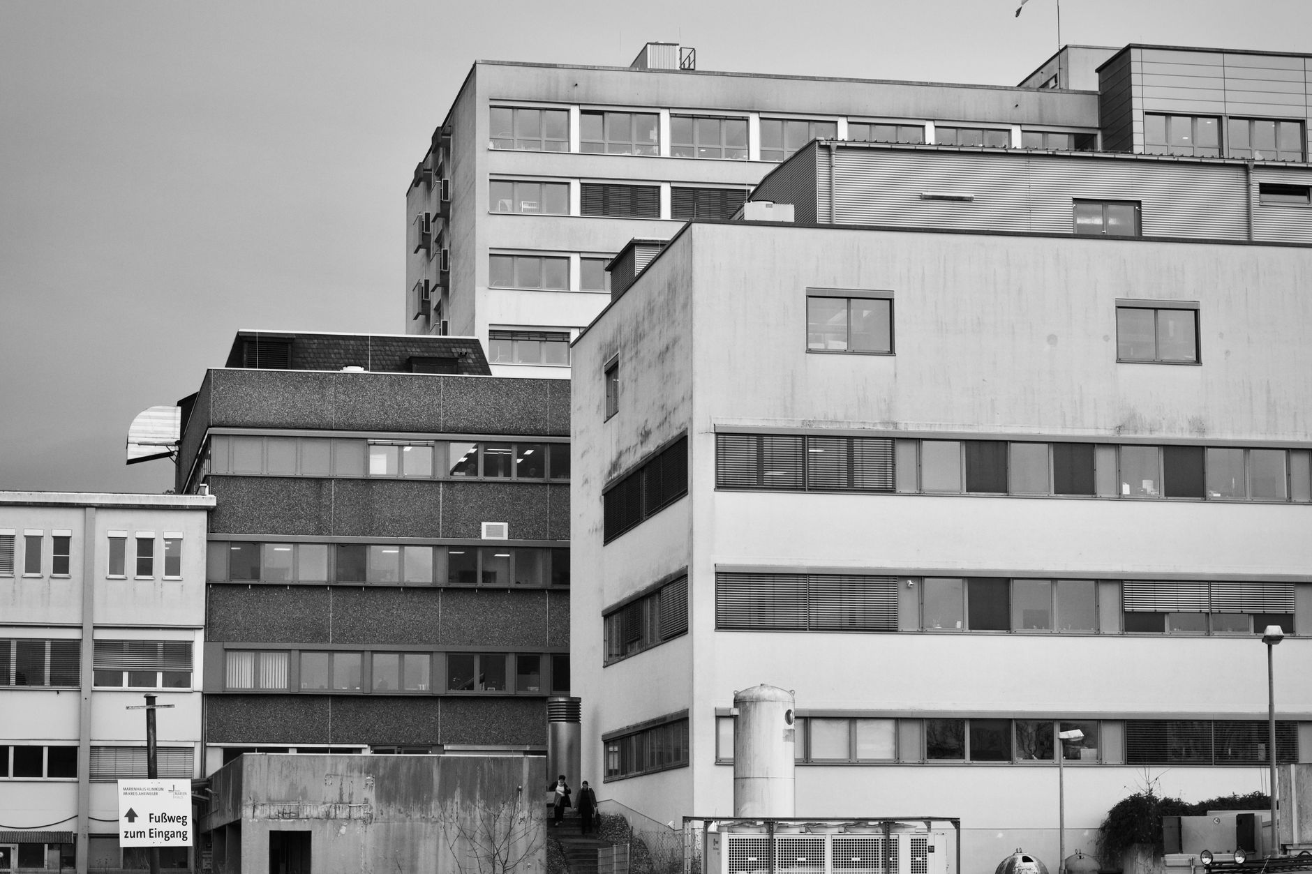 Asbestos Exposure at Harvey County Hospital — Newton, Kansas: What Workers and Tradesmen Need to Know